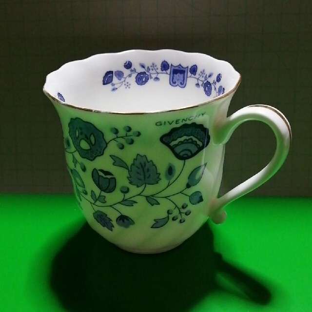GIVENCHY(ジバンシィ)のコーヒーカップ インテリア/住まい/日用品のキッチン/食器(グラス/カップ)の商品写真