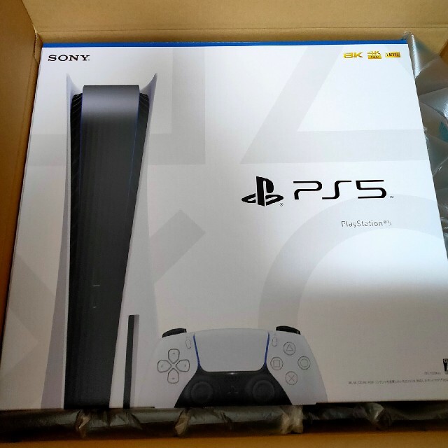 PlayStation(プレイステーション)のPlayStation 5 CFI-1100A01 エンタメ/ホビーのゲームソフト/ゲーム機本体(家庭用ゲーム機本体)の商品写真