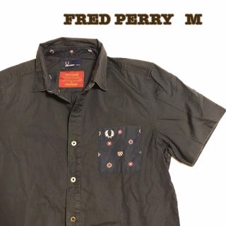 フレッドペリー(FRED PERRY)のFRED PERRY フレッドペリー シャツ 半袖 ブラック(シャツ)