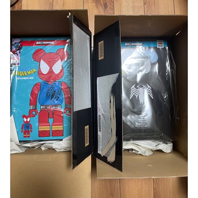 BE@RBRICK(ベアブリック)の2個セット■BE@RBRICK SPIDER-MAN 100％ & 400％ エンタメ/ホビーのおもちゃ/ぬいぐるみ(その他)の商品写真