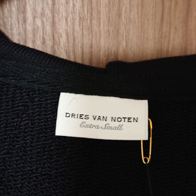 DRIES VAN NOTEN(ドリスヴァンノッテン)のDRIES VAN NOTEN ドリス ヴァン ノッテン 2021-22AW レディースのトップス(パーカー)の商品写真