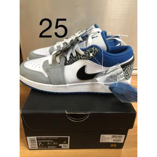 ナイキ(NIKE)のNike Air Jordan 1 Low True Blue(スニーカー)