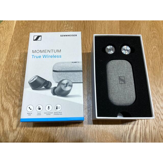 SENNHEISER(ゼンハイザー)のMOMENTUM True Wireless Black ゼンハイザー【美品】 スマホ/家電/カメラのオーディオ機器(ヘッドフォン/イヤフォン)の商品写真