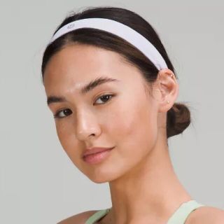 ルルレモン(lululemon)のルルレモン　ヘアバンド 新品(ウェア)