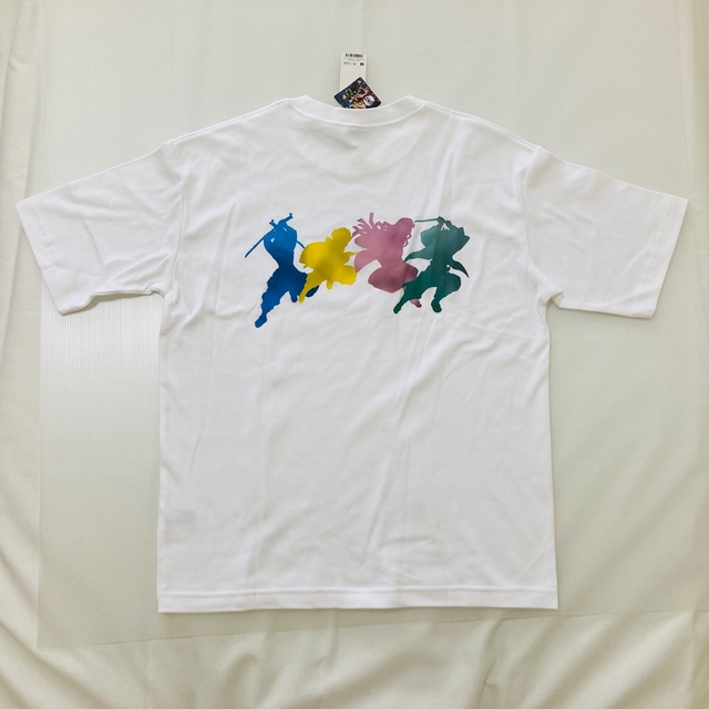 GU(ジーユー)の【新品未使用】GU/ジーユー　Tシャツ　Mサイズ　鬼滅の刃 -03 メンズのトップス(Tシャツ/カットソー(半袖/袖なし))の商品写真