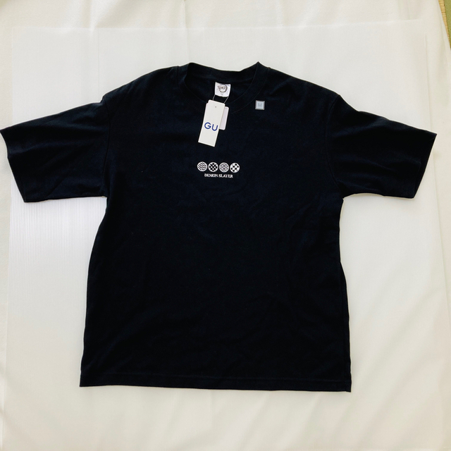GU(ジーユー)の【新品未使用】GU/ジーユー　Tシャツ　Mサイズ　鬼滅の刃 -07 メンズのトップス(Tシャツ/カットソー(半袖/袖なし))の商品写真