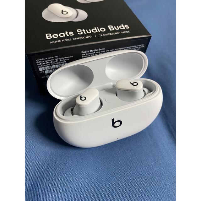 Beats by Dr Dre(ビーツバイドクタードレ)の【ほぼ新品！】Beats Studio Buds 完全ワイヤレスイヤホン スマホ/家電/カメラのオーディオ機器(ヘッドフォン/イヤフォン)の商品写真