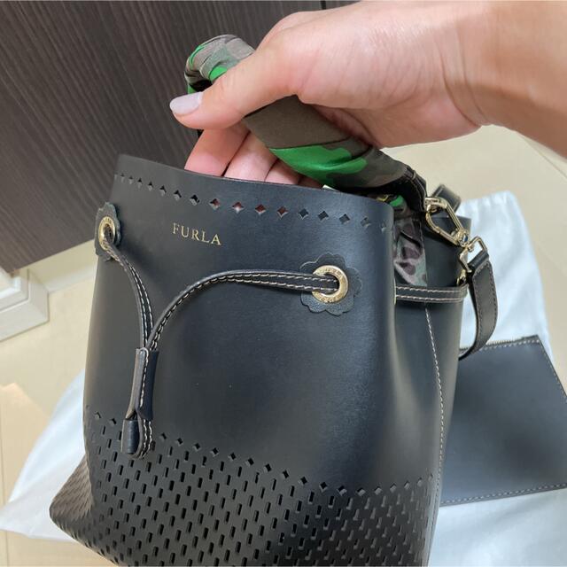 Furla - 美品☆レア フルラ ステイシー 紗栄子パンチング バケツバッグ ...