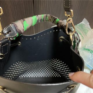 Furla - 美品☆レア フルラ ステイシー 紗栄子パンチング バケツバッグ ...