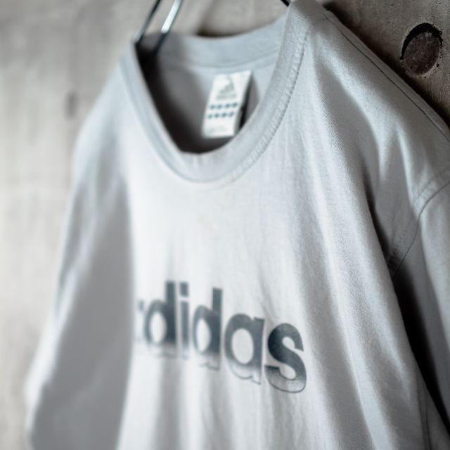 adidas(アディダス)のadidas フロント グラデーションプリントロゴ 半袖 Tシャツ S メンズのトップス(Tシャツ/カットソー(半袖/袖なし))の商品写真