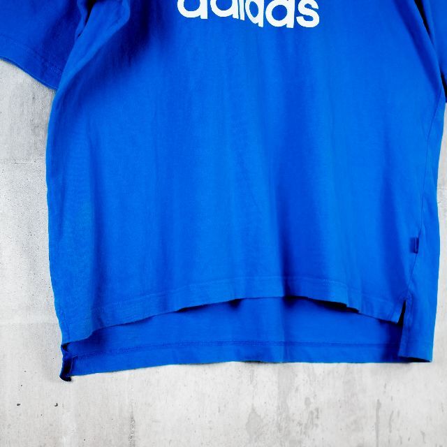 adidas(アディダス)のadidas アディダス フロント パフォーマンスロゴ Tシャツ ブルー L メンズのトップス(Tシャツ/カットソー(半袖/袖なし))の商品写真