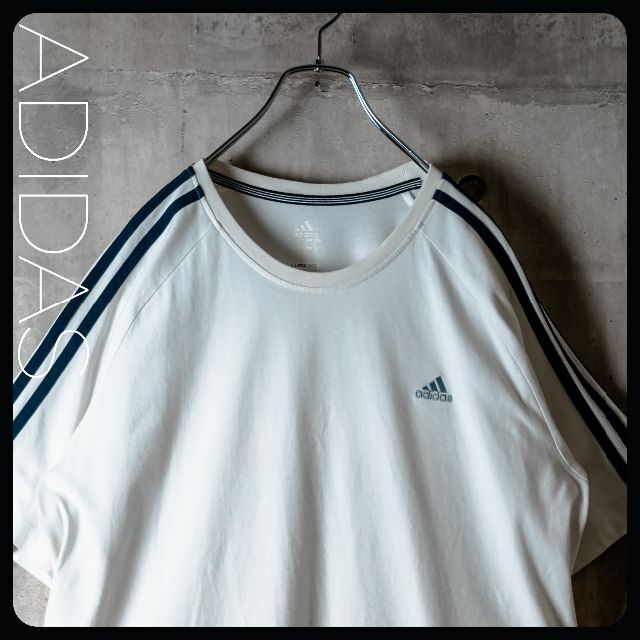 adidas(アディダス)の人気 adidas フロント ワンポイント 刺繡ロゴ 3ストライプ Tシャツ メンズのトップス(Tシャツ/カットソー(半袖/袖なし))の商品写真