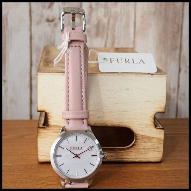 Furla(フルラ)の新品 フルラ FURLA レディース 腕時計 ピンクシェル×ピンク 革ベルト レディースのファッション小物(腕時計)の商品写真