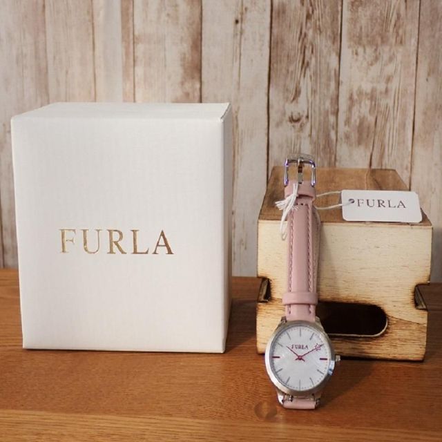 Furla(フルラ)の新品 フルラ FURLA レディース 腕時計 ピンクシェル×ピンク 革ベルト レディースのファッション小物(腕時計)の商品写真