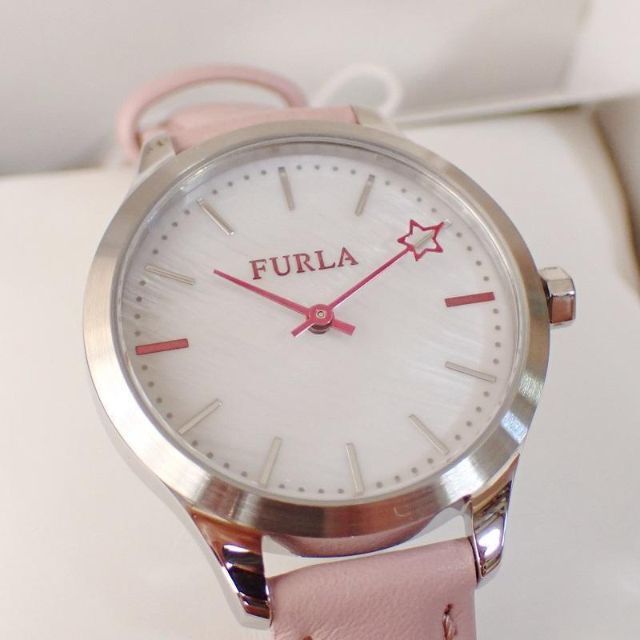 Furla(フルラ)の新品 フルラ FURLA レディース 腕時計 ピンクシェル×ピンク 革ベルト レディースのファッション小物(腕時計)の商品写真