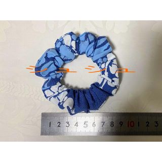 ＊ハンドメイド＊シュシュ  【訳あり】ハイビスカス柄青(ヘアアクセサリー)