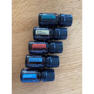 ドテラ(doTERRA)の【新品・未開封】doTERRAエッセンシャルオイル5ml 5本セット(エッセンシャルオイル（精油）)