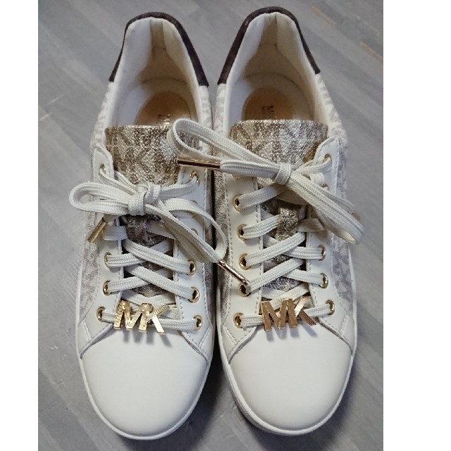 MICHAEL KORS☆新品スニーカー23.5センチ 靴/シューズ 靴/シューズ www
