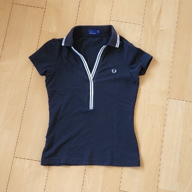 FRED PERRY(フレッドペリー)のFRED PERRY　フレッドペリー レディースのトップス(カットソー(半袖/袖なし))の商品写真