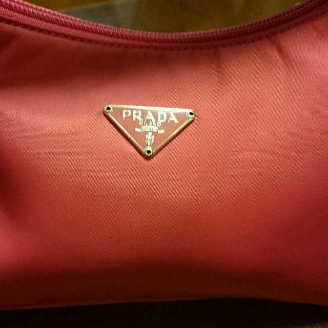 PRADA(プラダ)のプラダアクセサリーポーチ正規二個セット レディースのバッグ(その他)の商品写真