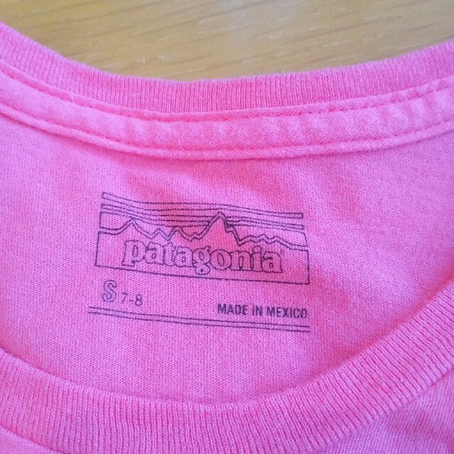 patagonia(パタゴニア)のパタゴニア　Tシャツ女の子　Sサイズ キッズ/ベビー/マタニティのキッズ服女の子用(90cm~)(Tシャツ/カットソー)の商品写真