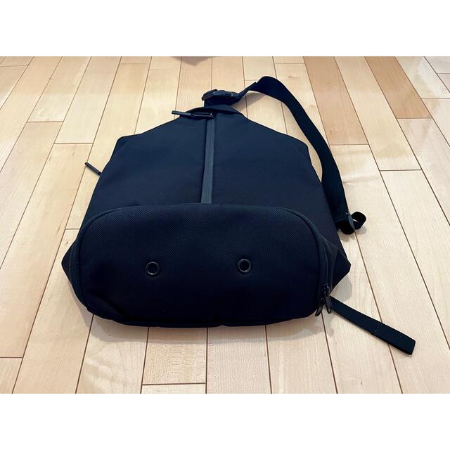 AER(エアー)のAer Sling Bag 2 Black メンズのバッグ(ボディーバッグ)の商品写真