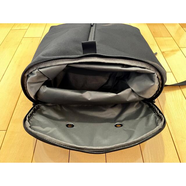 AER(エアー)のAer Sling Bag 2 Black メンズのバッグ(ボディーバッグ)の商品写真