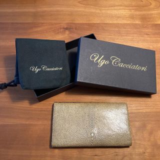 ウーゴカッチャトーリ(Ugo Cacciatori)のugo cacciatori 長財布(長財布)