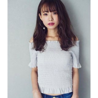 シェリーモナ(Cherie Mona)のCheriemona シャーリングトップス(カットソー(半袖/袖なし))