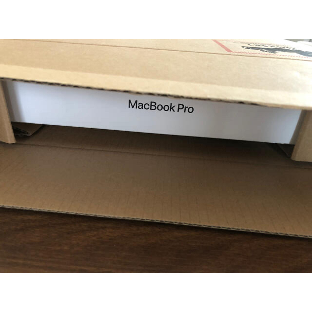 毎日値下げ！早いもの勝ち！MacBook Pro 13 2020/256GB