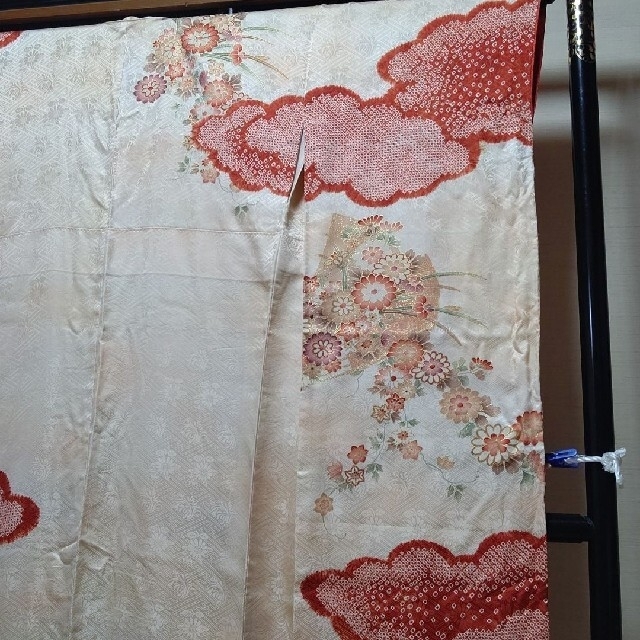 ①正絹  豪華振袖  乱菊  絞り  金駒刺繍  金彩