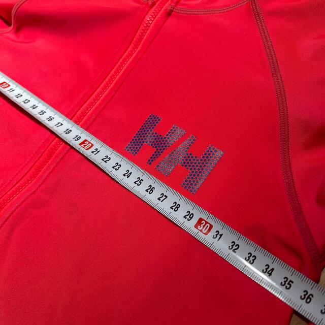 HELLY HANSEN(ヘリーハンセン)のヘリーハンセン　ラッシュガード　140㎝ キッズ/ベビー/マタニティのキッズ服男の子用(90cm~)(ジャケット/上着)の商品写真