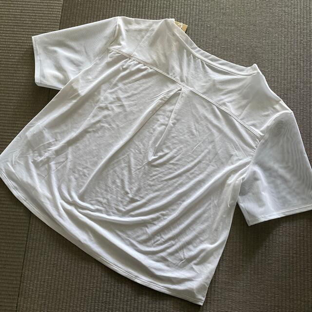 adidas(アディダス)の白Tシャツ　adidas サイズ　Ｌ レディースのトップス(Tシャツ(半袖/袖なし))の商品写真