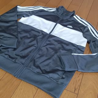 アディダス(adidas)のキッズ150 ☆ adidas ☆ ジャージ 上 グレー  白 美品 ☆ アデ(ジャケット/上着)