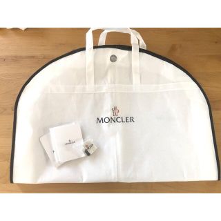 モンクレール(MONCLER)のモンクレール　ガーメント　コートカバー　付属品付き　正規(押し入れ収納/ハンガー)