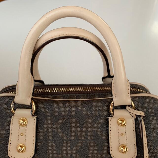 Michael Kors(マイケルコース)のマイケルコース ハンドバッグ ミニボストン　MKシグネチャー　ショルダーバッグ レディースのバッグ(ショルダーバッグ)の商品写真