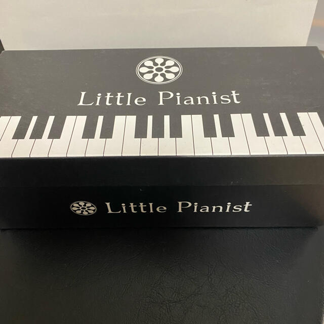 お値下げ♪ ピアノシューズ　サイズ違い2足セットLittle Pianist レディースの靴/シューズ(その他)の商品写真