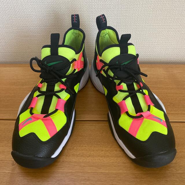 NIKE スニーカー