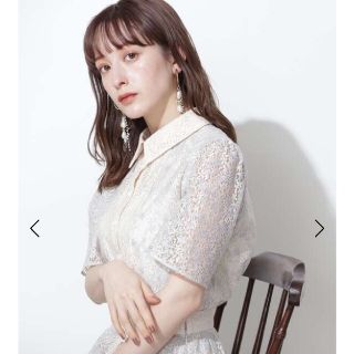 ジルスチュアート(JILLSTUART)のジルスチュアート　ボタニカルダイレースブラウス　Ｍ ブルー　レースブラウス　半袖(シャツ/ブラウス(半袖/袖なし))