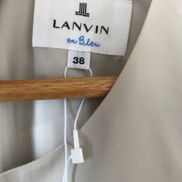 LANVIN en Bleu - 《新品.未使用》 ランバンオンブルー ☆アシメフリル