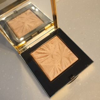 ボビイブラウン(BOBBI BROWN)のボビイブラウン リュクス イルミネイティングパウダー(フェイスパウダー)