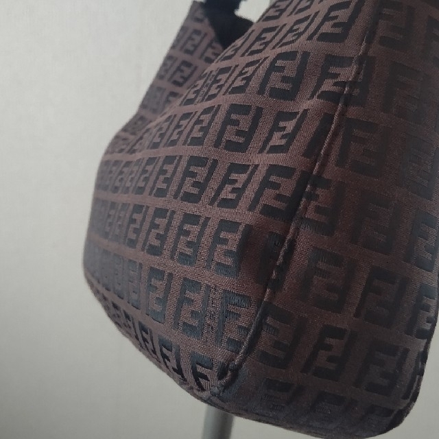 FENDI(フェンディ)のFENDI フェンディ ズッカ  マンマ ショルダーバッグ 美品 レディースのバッグ(ショルダーバッグ)の商品写真