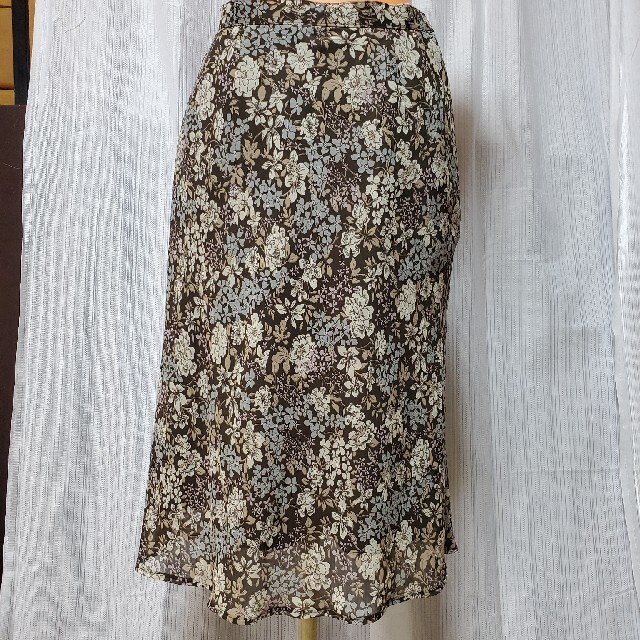 小花柄スカート　ミセス レディースのスカート(ロングスカート)の商品写真
