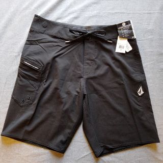 ボルコム(volcom)の新品　ボルコム　サーフパンツ30インチ(水着)