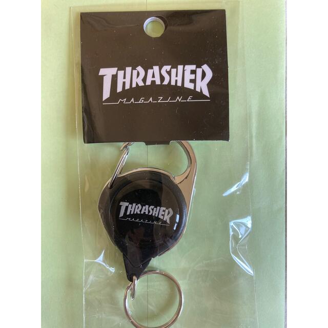 THRASHER(スラッシャー)のTHRASHER リールキーホルダー　ホワイト メンズのファッション小物(キーホルダー)の商品写真