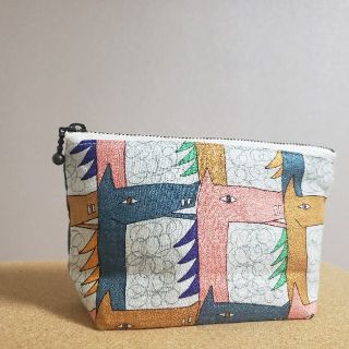 ミナペルホネン(mina perhonen)のミナペルホネン　ハンドメイド　ポーチ　サラブレッド　ちょうちょ　リバティ(ポーチ)