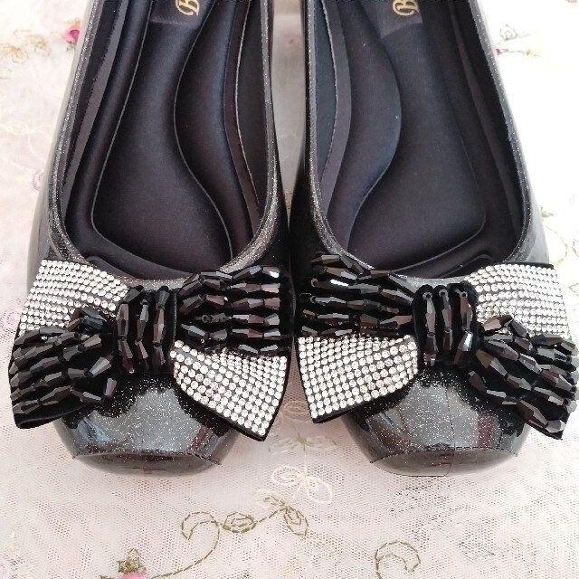 マルイ(マルイ)のビジューリボンウエッジレインパンプス 黒 レディースの靴/シューズ(レインブーツ/長靴)の商品写真