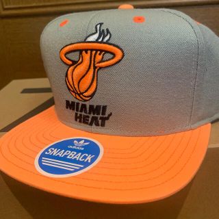 アディダス(adidas)のadidas マイア ミヒート Miami heat キャップ (キャップ)