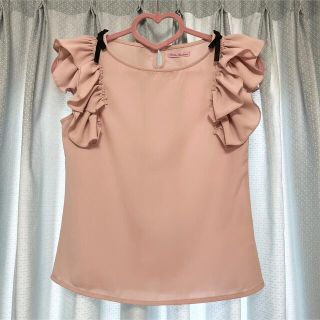 エブリン(evelyn)の美品♡millebonheur ミルボヌール　ショルダーフリルブラウス(シャツ/ブラウス(半袖/袖なし))