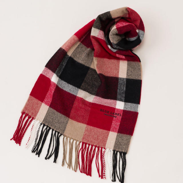 BURBERRY(バーバリー)のまみきち様専用ブルーレーベルクレストブリッジ マフラー  レディースのファッション小物(マフラー/ショール)の商品写真